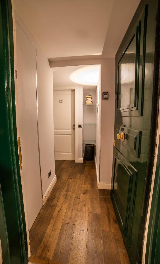 Relais San Lorenzo In Lucina Rzym Zewnętrze zdjęcie